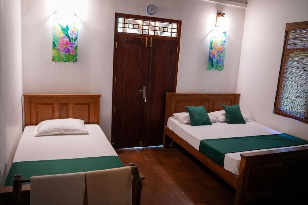 Hotel Tappers' Village Nature Resort
