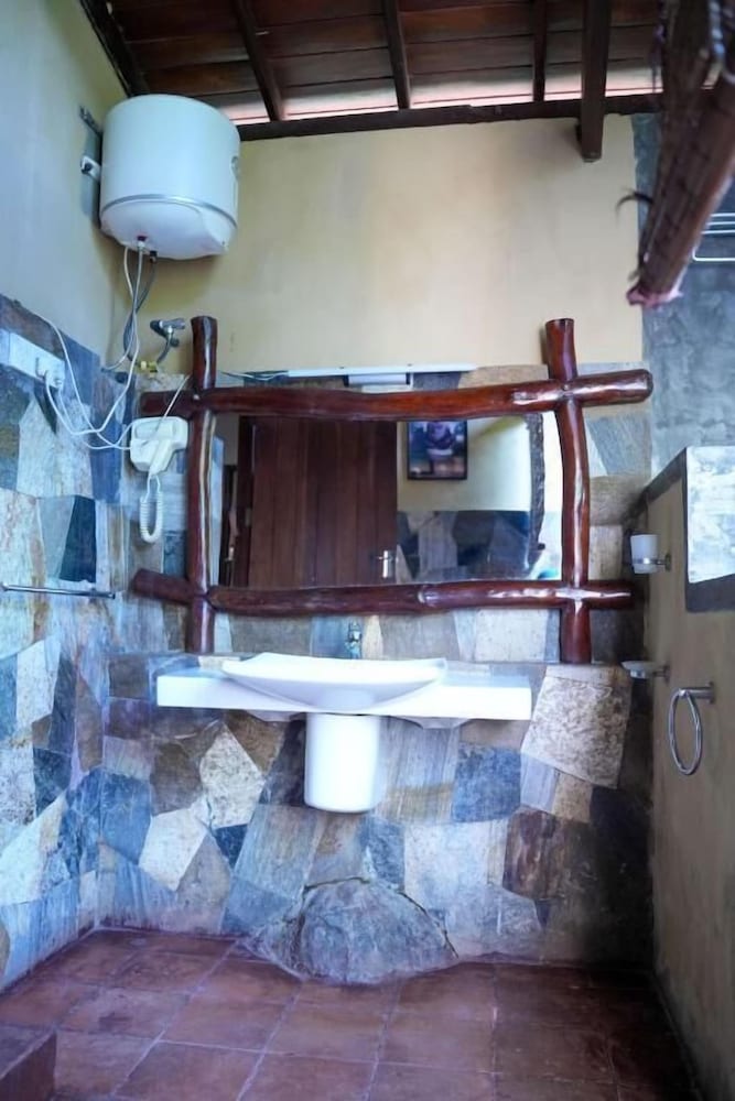 Tappers' Village Nature Resort