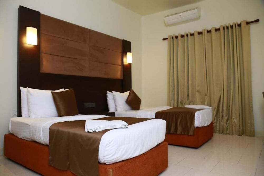 Hotel Seaport Negombo
