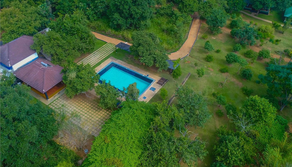 Hotel Pinthaliya Resort & Spa
