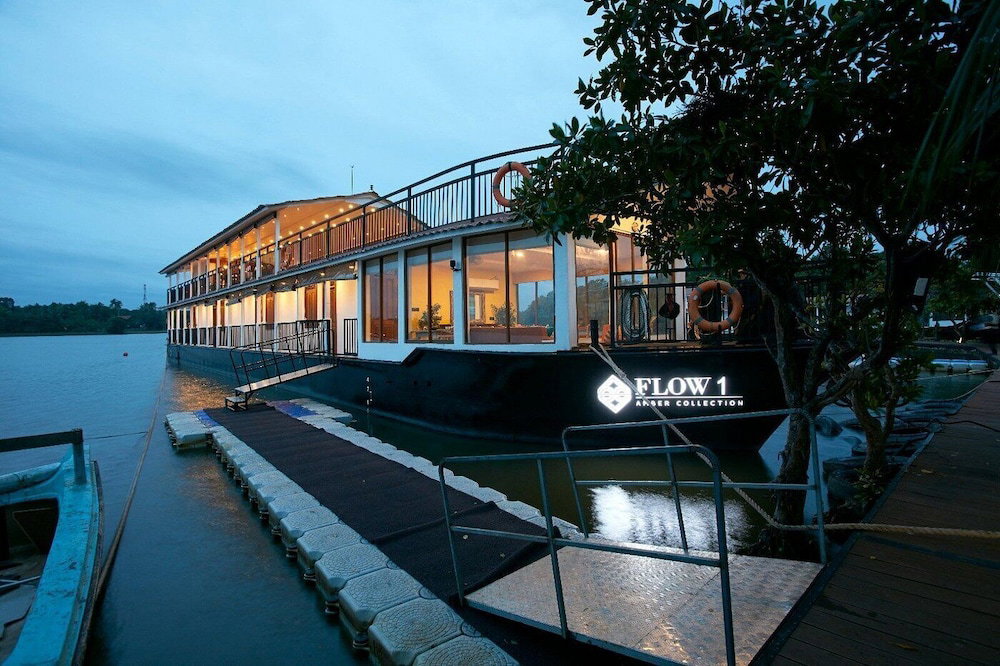 Hotel Houseboats By Dae Colombo