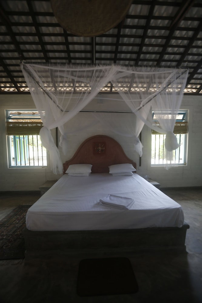 The Villa Kalpitiya