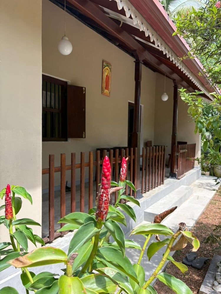 Hotel John's Homestay