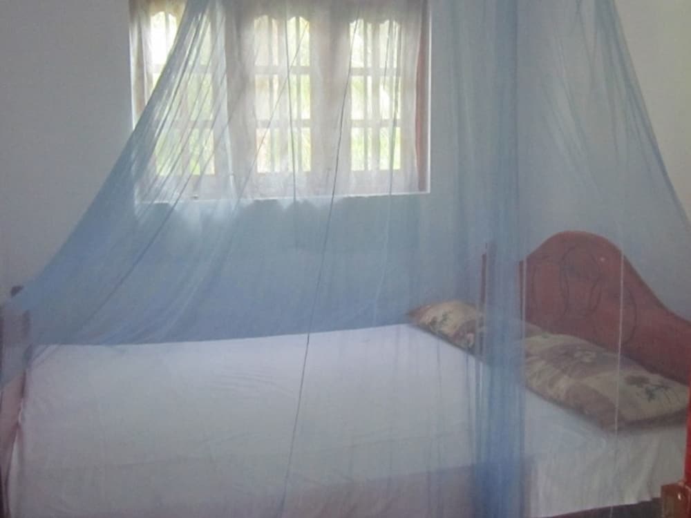 Beach Lagoon Guest House