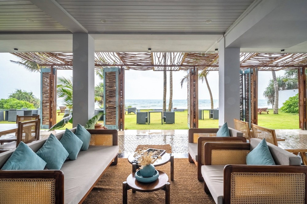 Hotel Moi Induruwa By Dbi