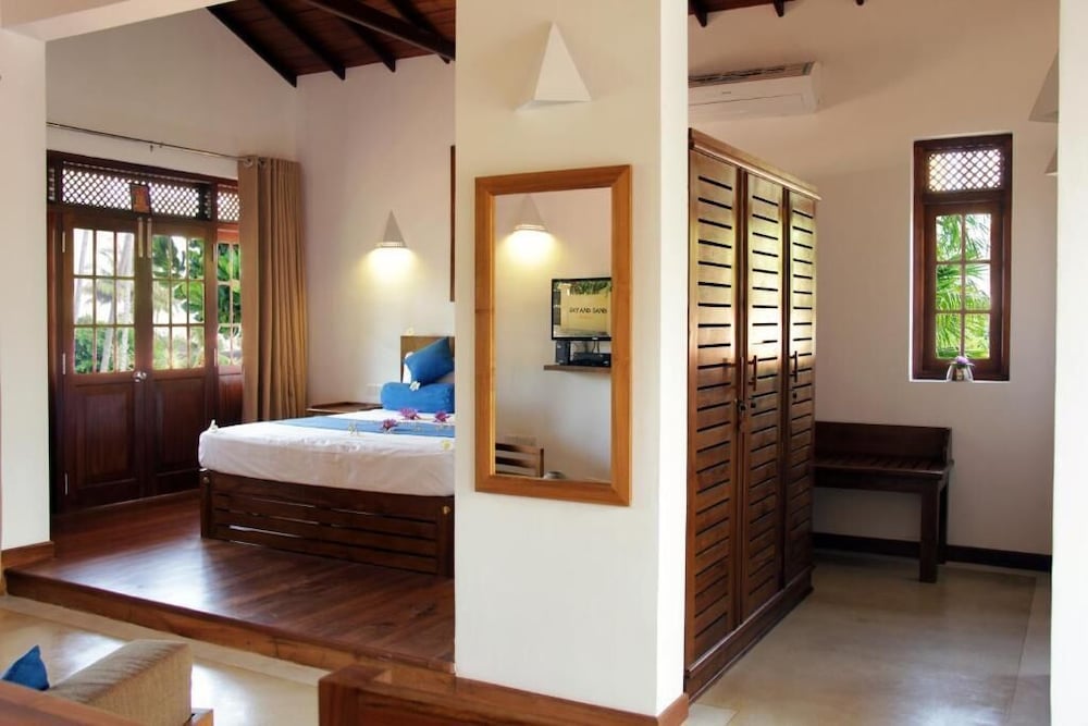 Hotel Sky And Sand Ayurveda Resort