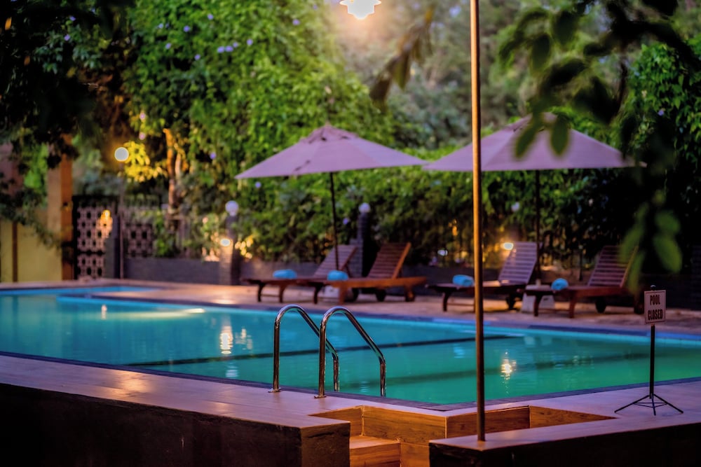 Hotel Lavendish Country Resort