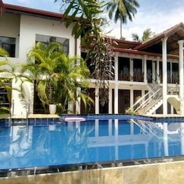 Hotel Tasheema Beach Resort cazare Kosgoda