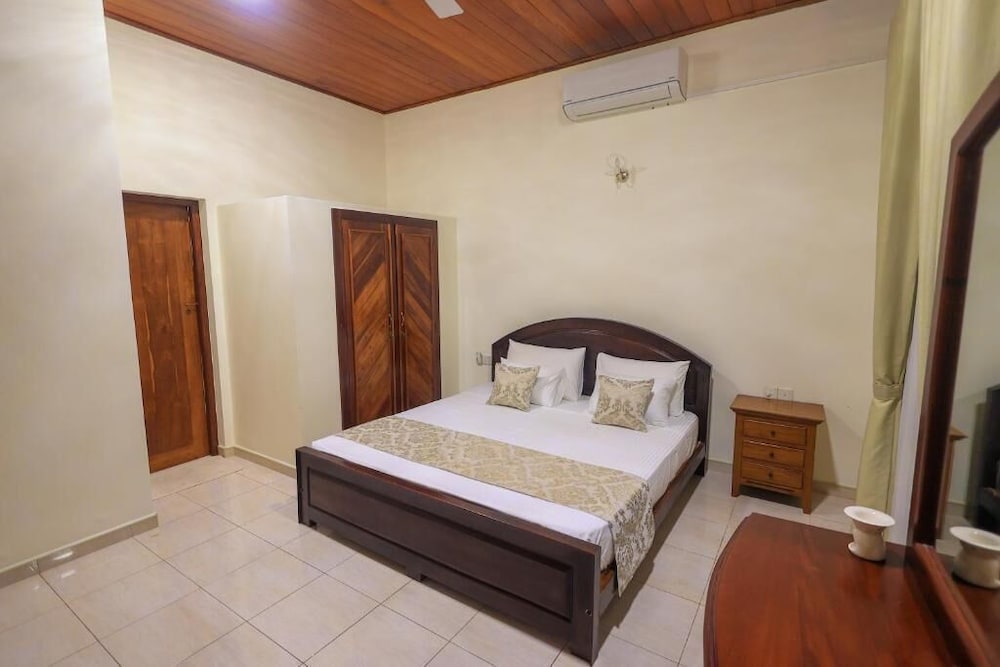 Hotel Ayana Beach Garden