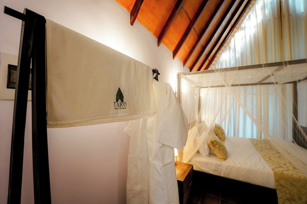 Hotel Taro Resort