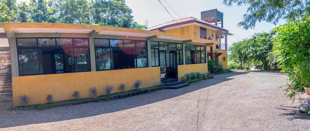 Hotel Sanoga Resort Habarana