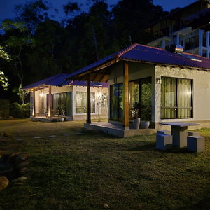 Sejur River Shades Hotel vacanta Hikkaduwa