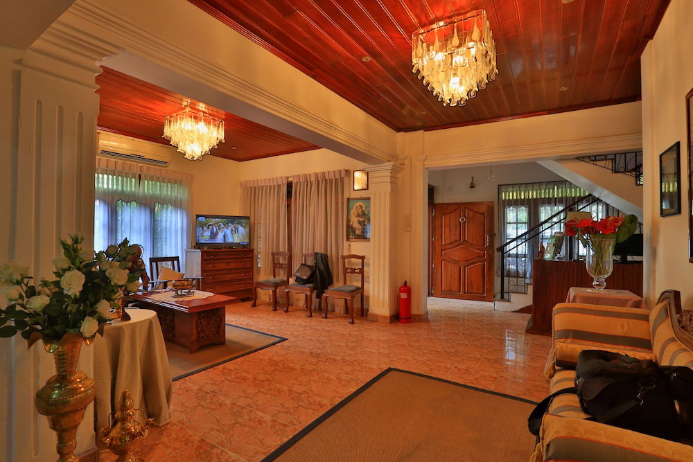 Emel Boutique Hotel