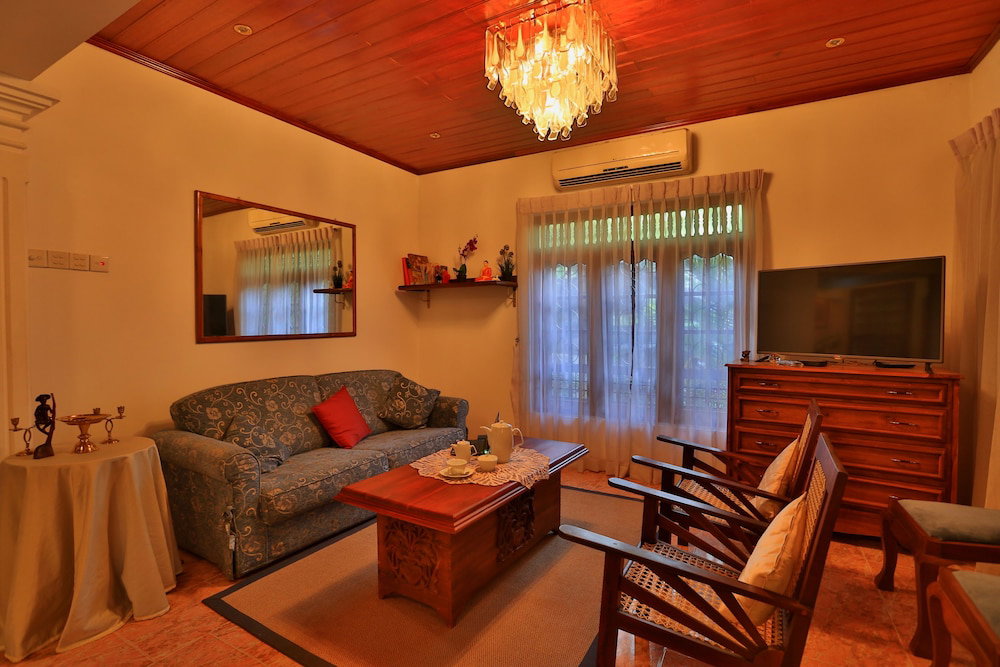 Emel Boutique Hotel