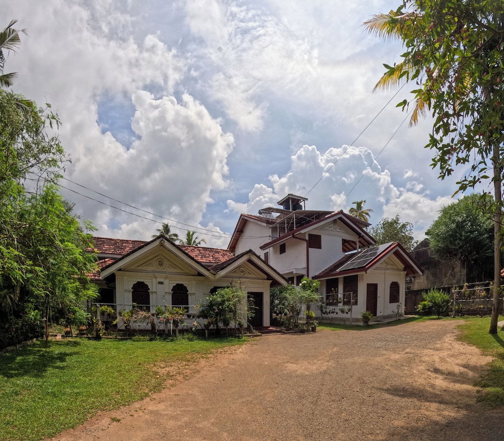 Hotel Surf Bay Villa