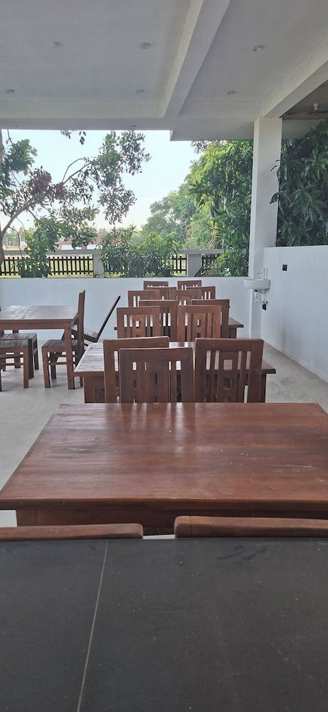 Hotel Asai Surf Inn Arugambay