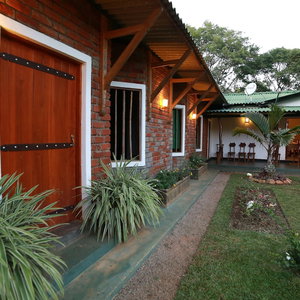 Hotel Indi Rose Garden cazare Habarana