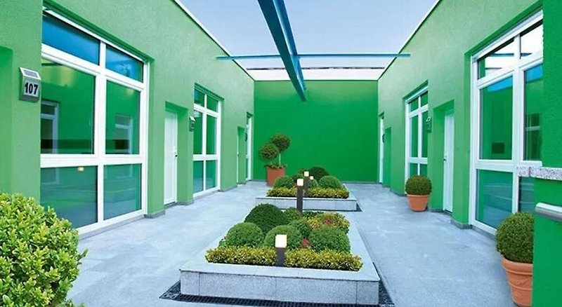 Hotel Olive Inn