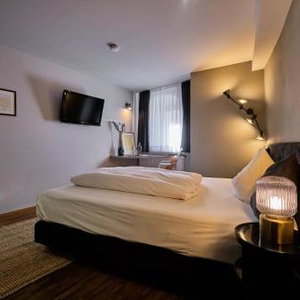 Hotel Roter Hahn cazare Regensburg
