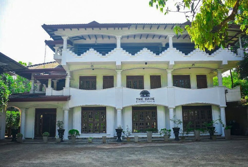 Hotel The Cave Kithulgala