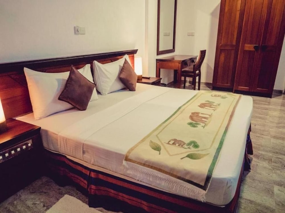Hotel Tissa Wild Heaven - Yala