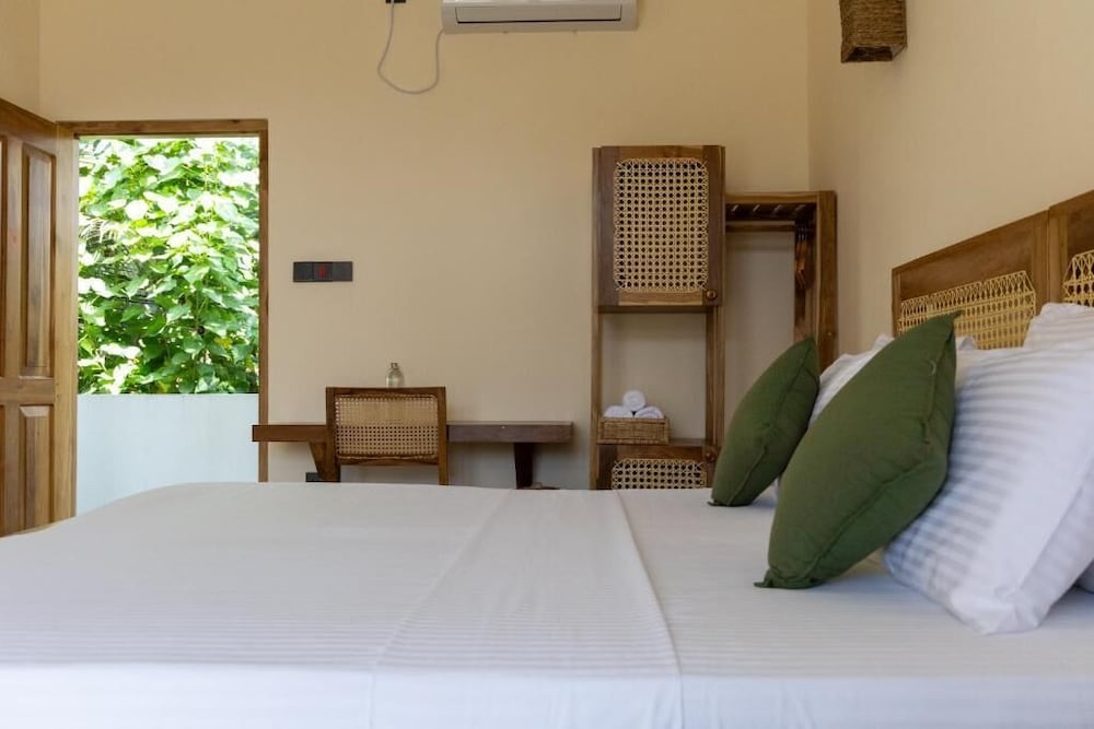 Hotel Beach House By Unrushed