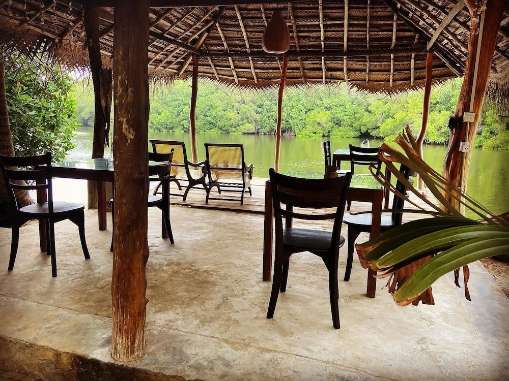 Coconut Island Cabanas