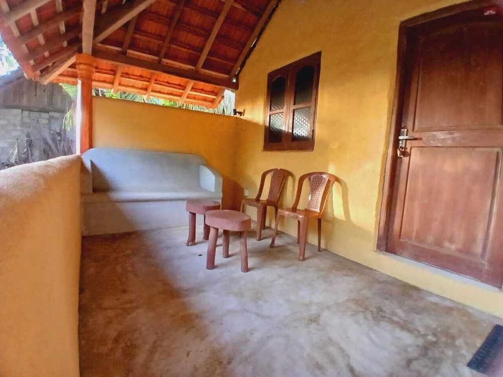 Alankuda Dolphin Village