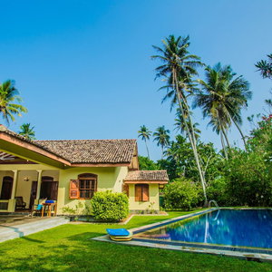 Hotel The Chalet - Whole Villa 2 Bedroom (Sleeps 4) cazare Koggala
