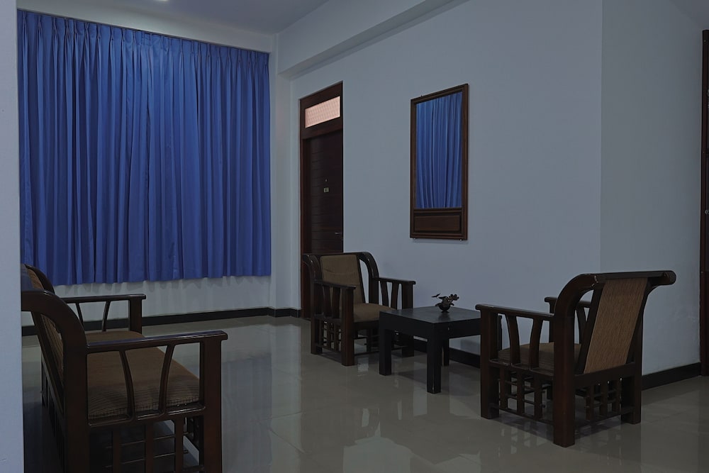 Beach Corridor Residence