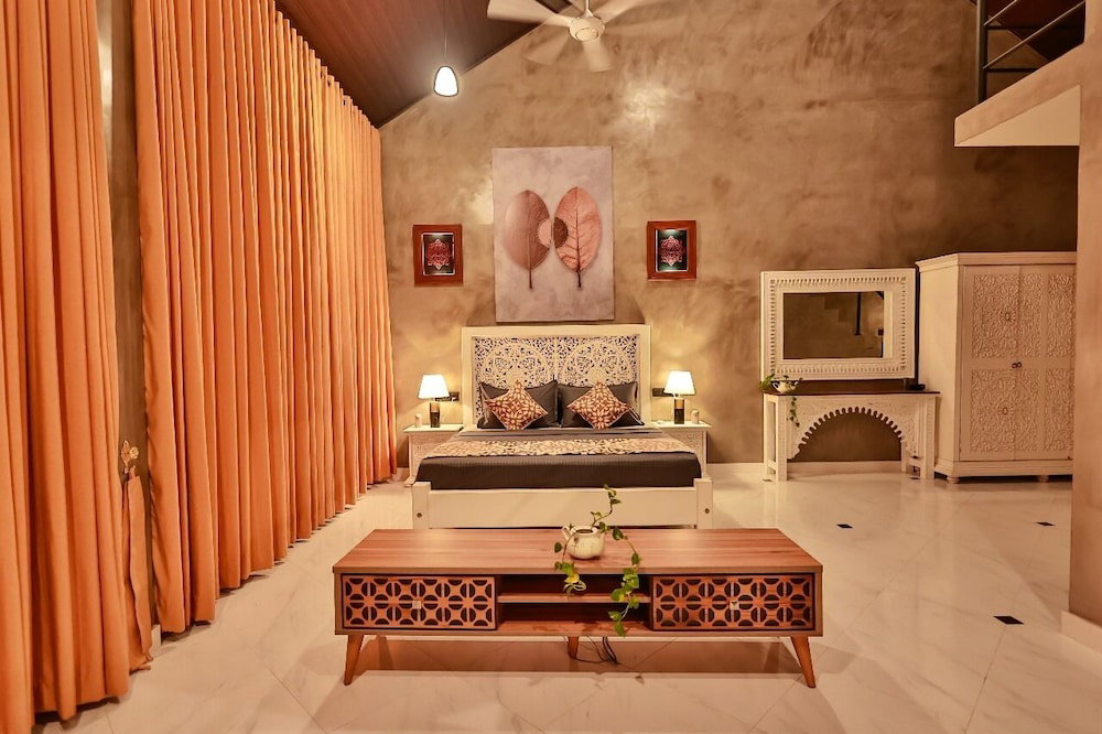 Aramya Hotel