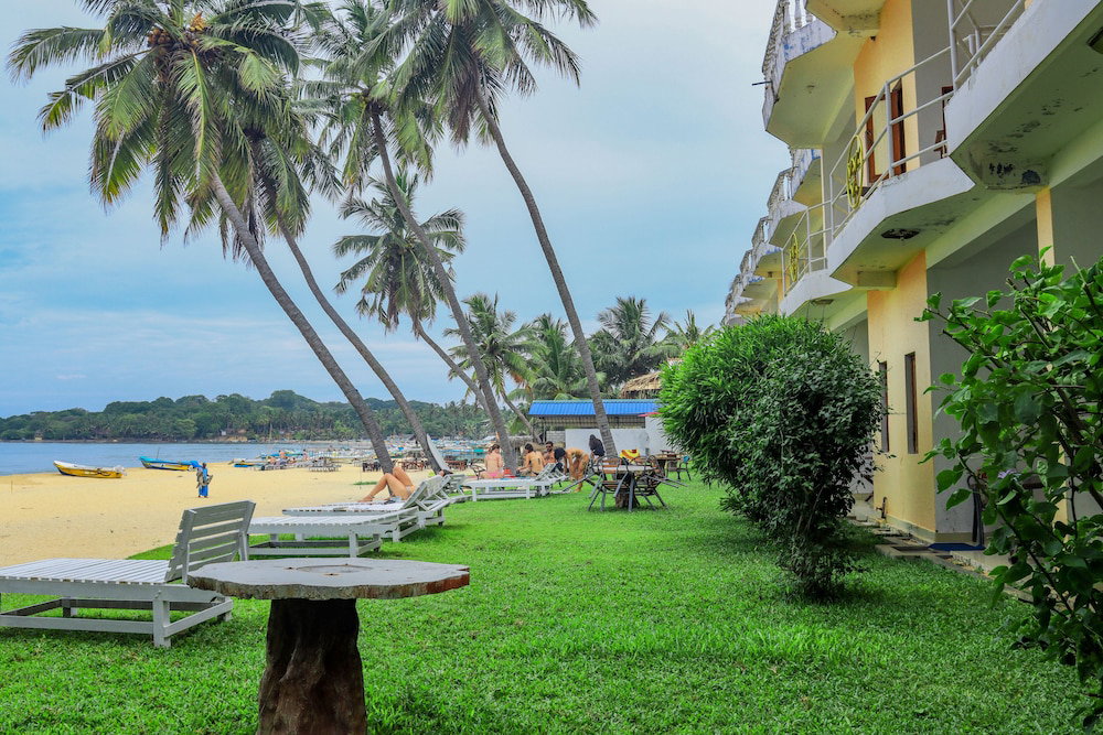 Hotel New Tristar Beach Hotel
