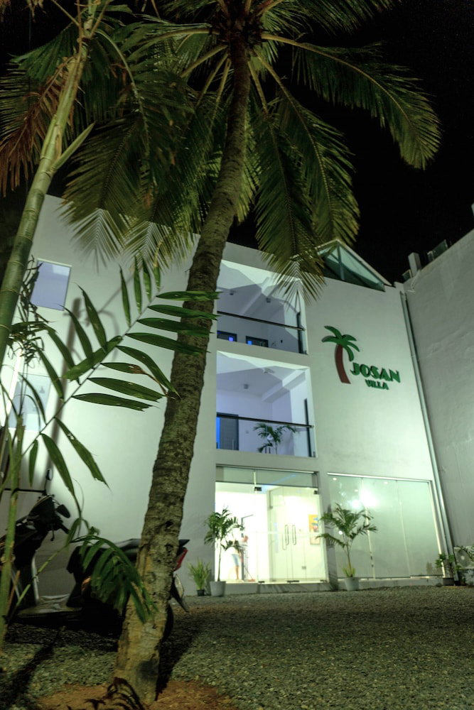 Hotel Josan Villa