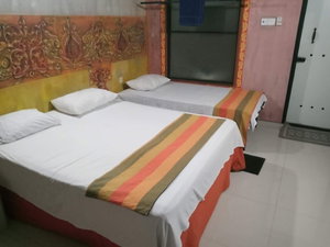 Hotel Haritha Holidays - Rooms & Restaurant cazare Giritale