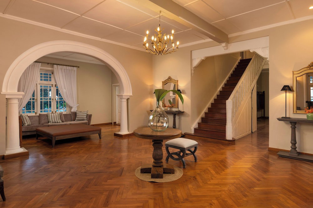 Mount Frenion Manor By Seven Angels