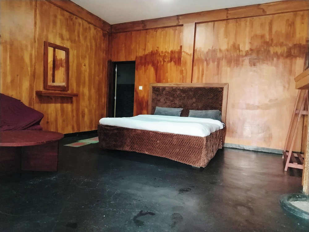 Hotel Shiny Cot- Nuwaraeliya