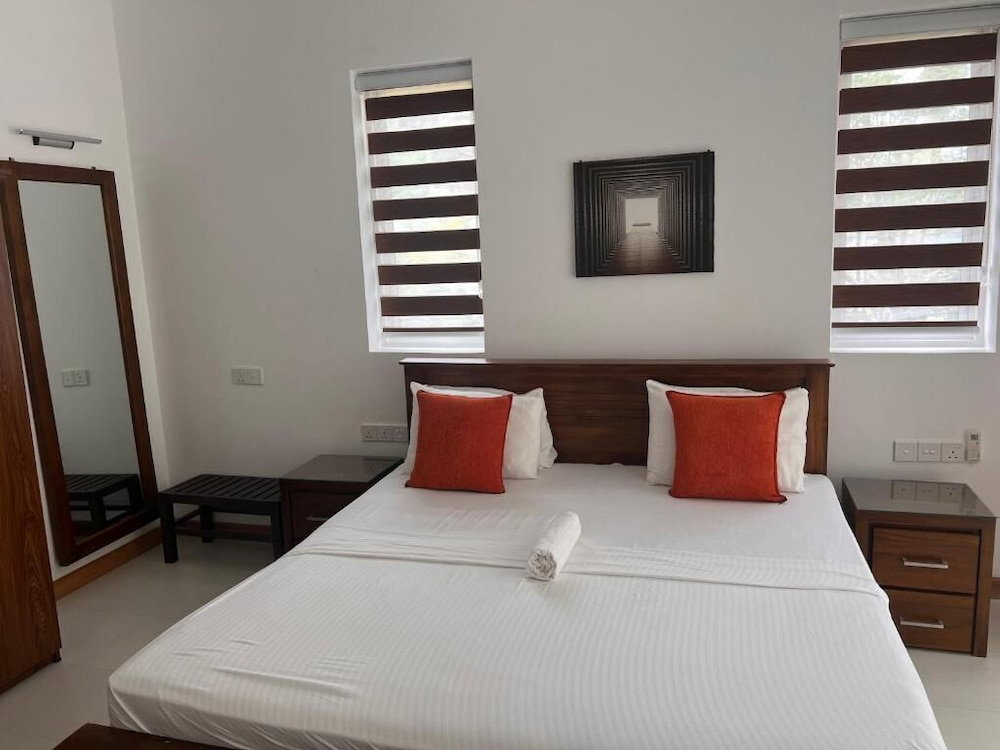 Silina Airport Residence & Transit Hotel