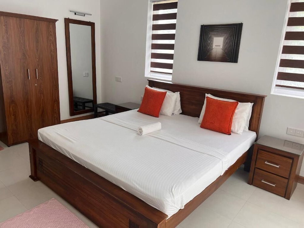 Silina Airport Residence & Transit Hotel