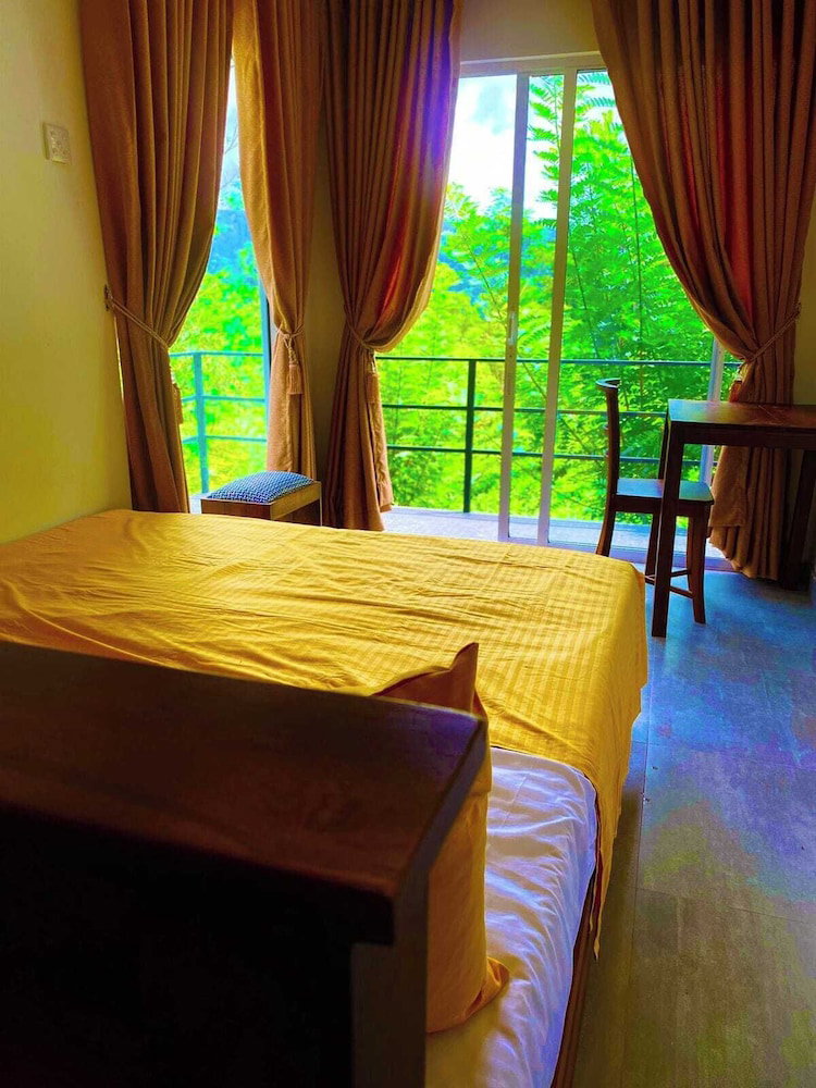 The Secret Garden At Mist Of Sinharaja