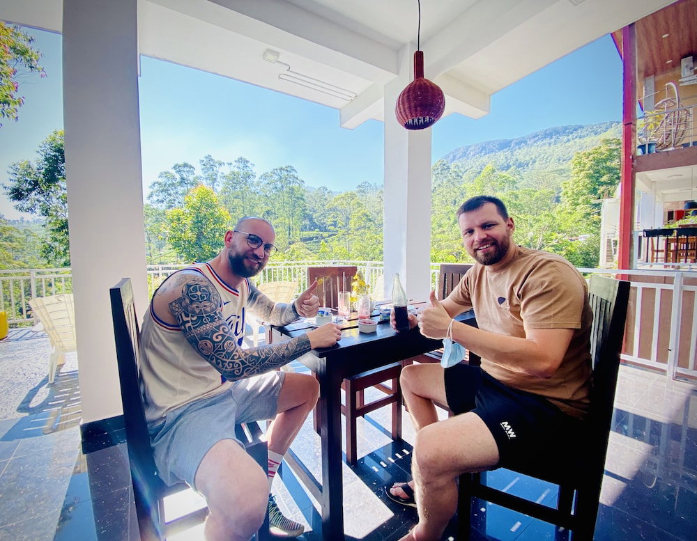 Hotel Adams Peak Inn