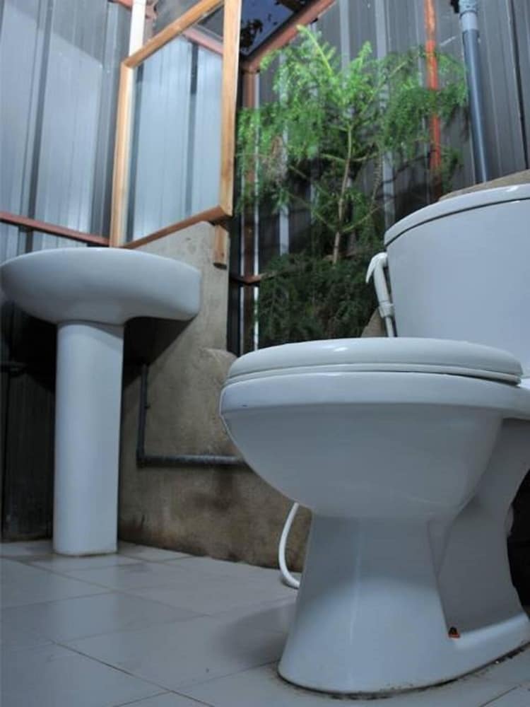 Lotus Chalets Eco Hotel