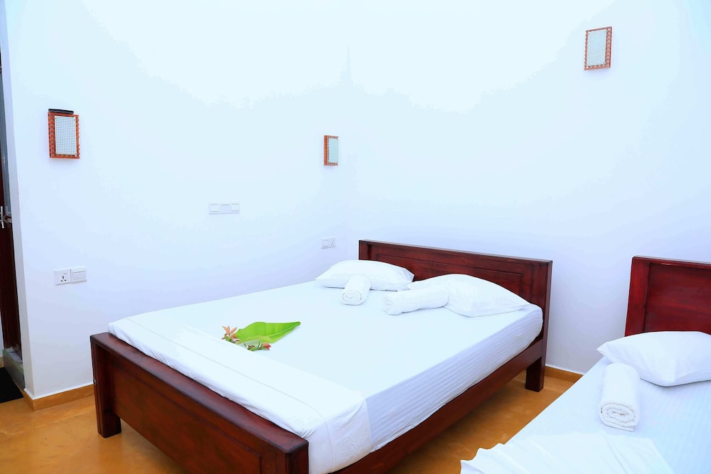 Hotel River Edge Yala