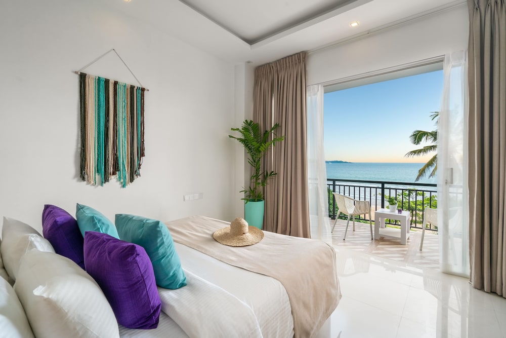 Hotel Outpost Weligama Beachfront