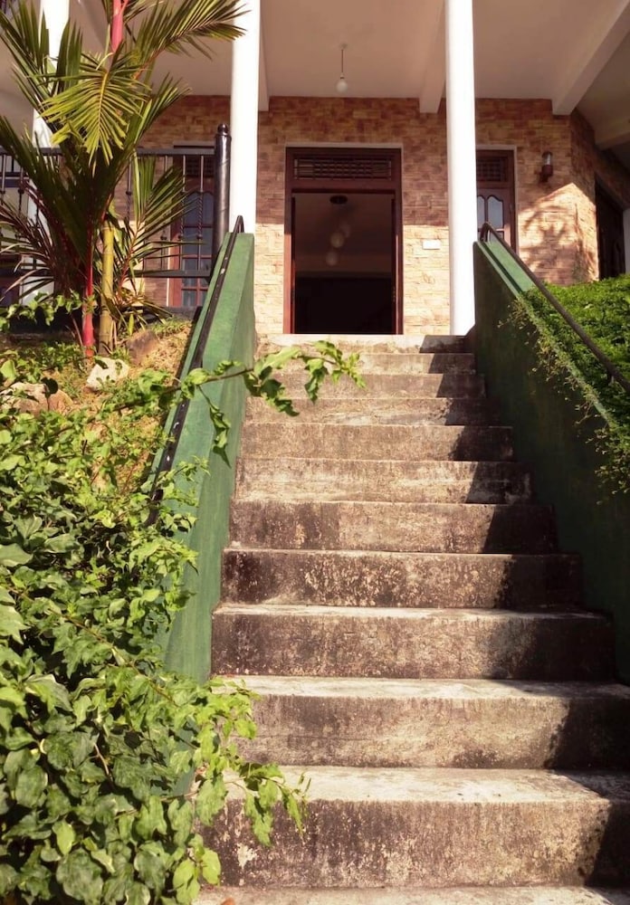Hotel Ku Kandy Villa