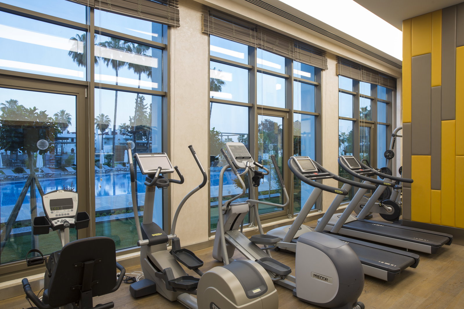 dal travel Acanthus & Cennet Barut Collection