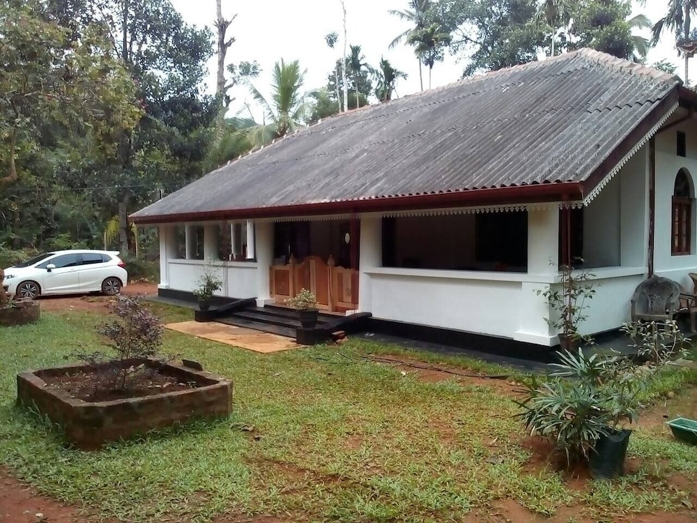Hotel Walawwa Guest House