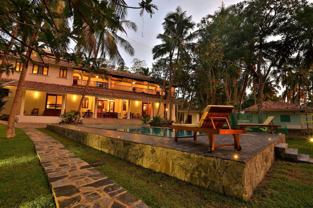 Hotel Amara Villa