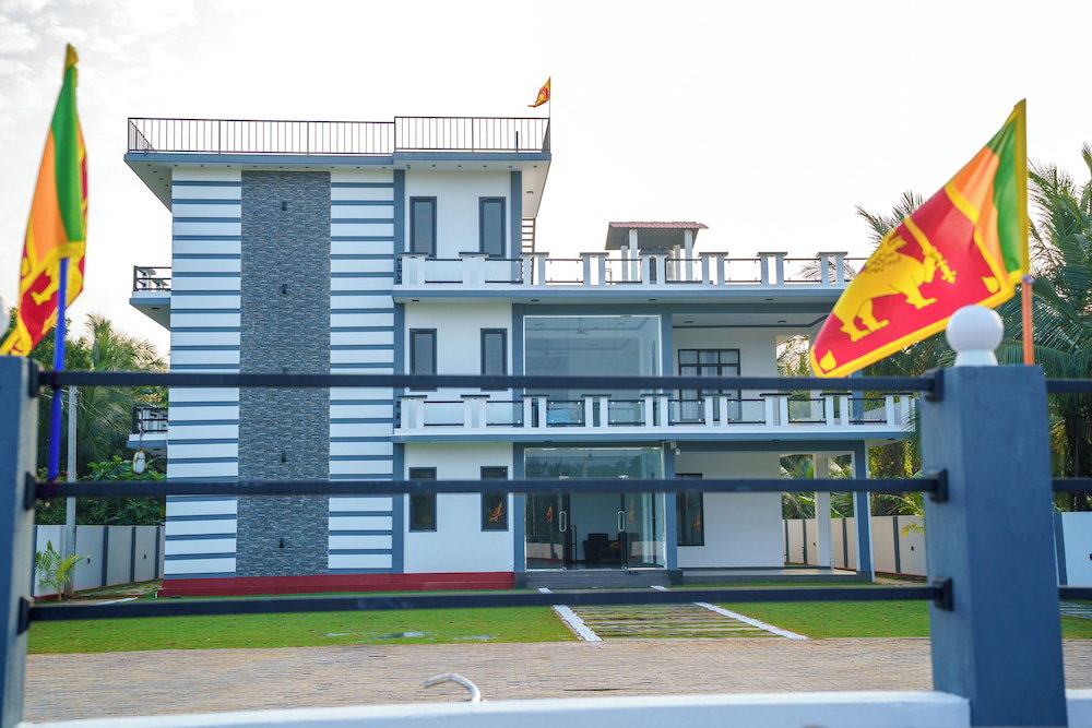 Hotel Nilaveli Royal Paradise