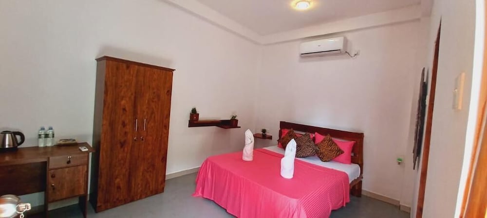 Hotel Lily Resort Udawalawe