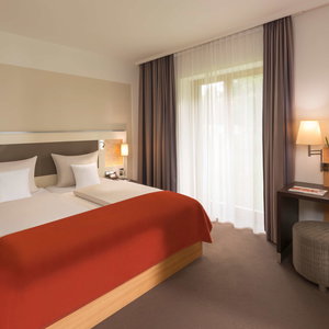 Hotel Dorint Thermenhotel Freiburg cazare Freiburg